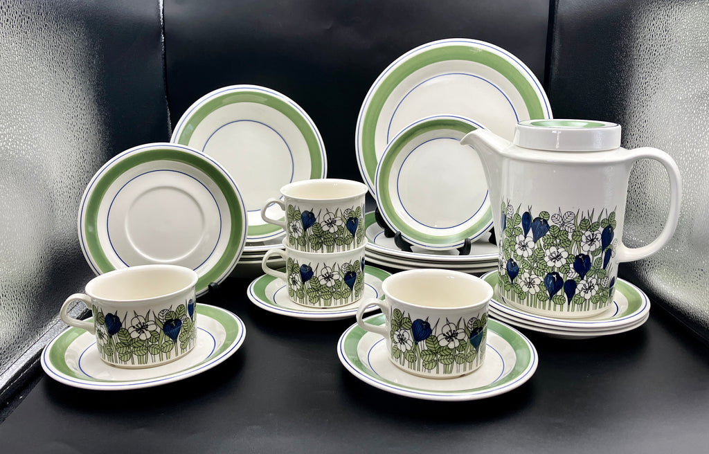 Arabia Krokus by Esteri Tomula - Large Dinner Set - Finland 1978-79 Rare