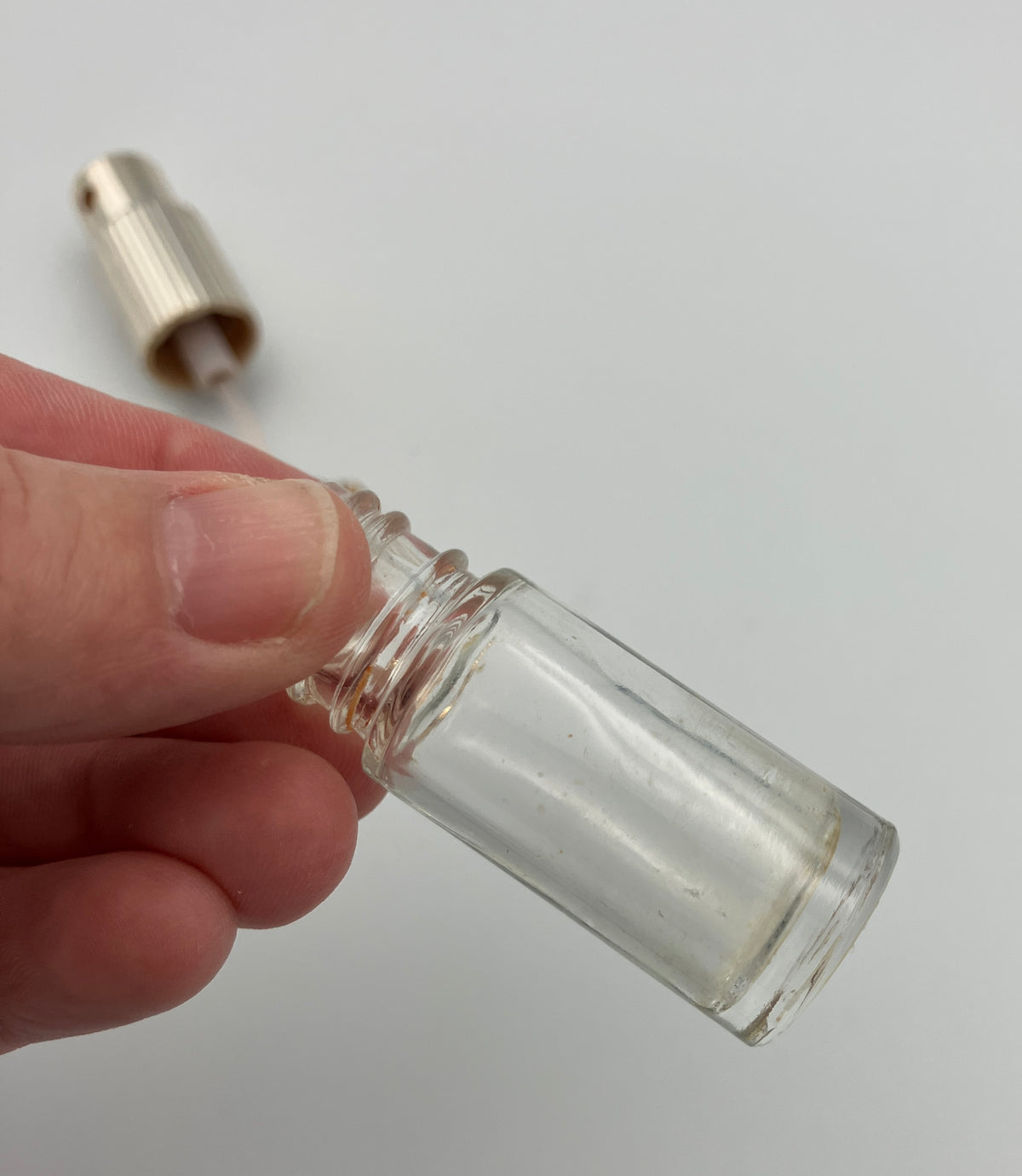 Vintage Glomesh Perfume Spray Atomiser Bottle Gold Mesh