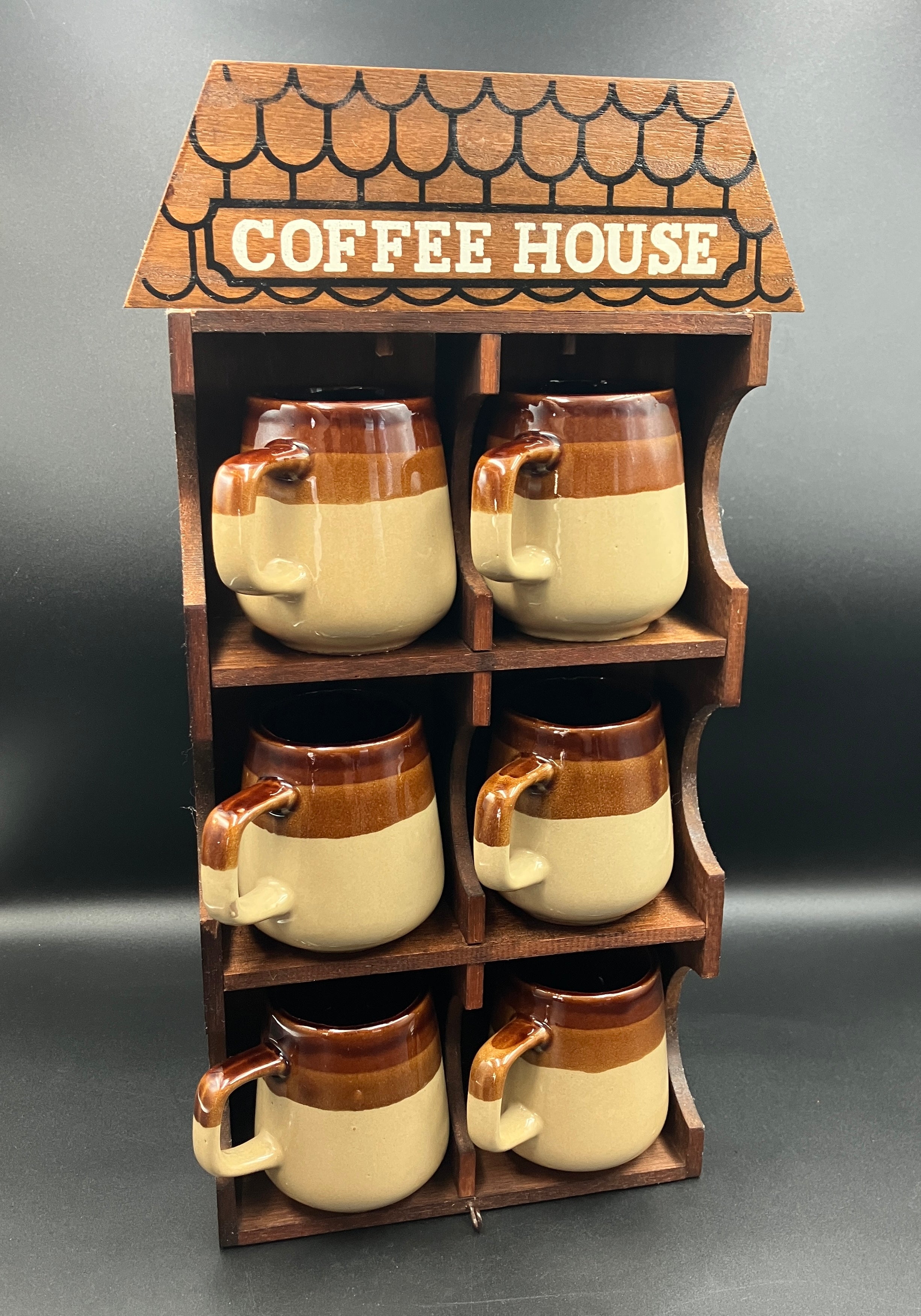 Vintage Mugs Wooden Coffee House with 6 Stoneware Mugs