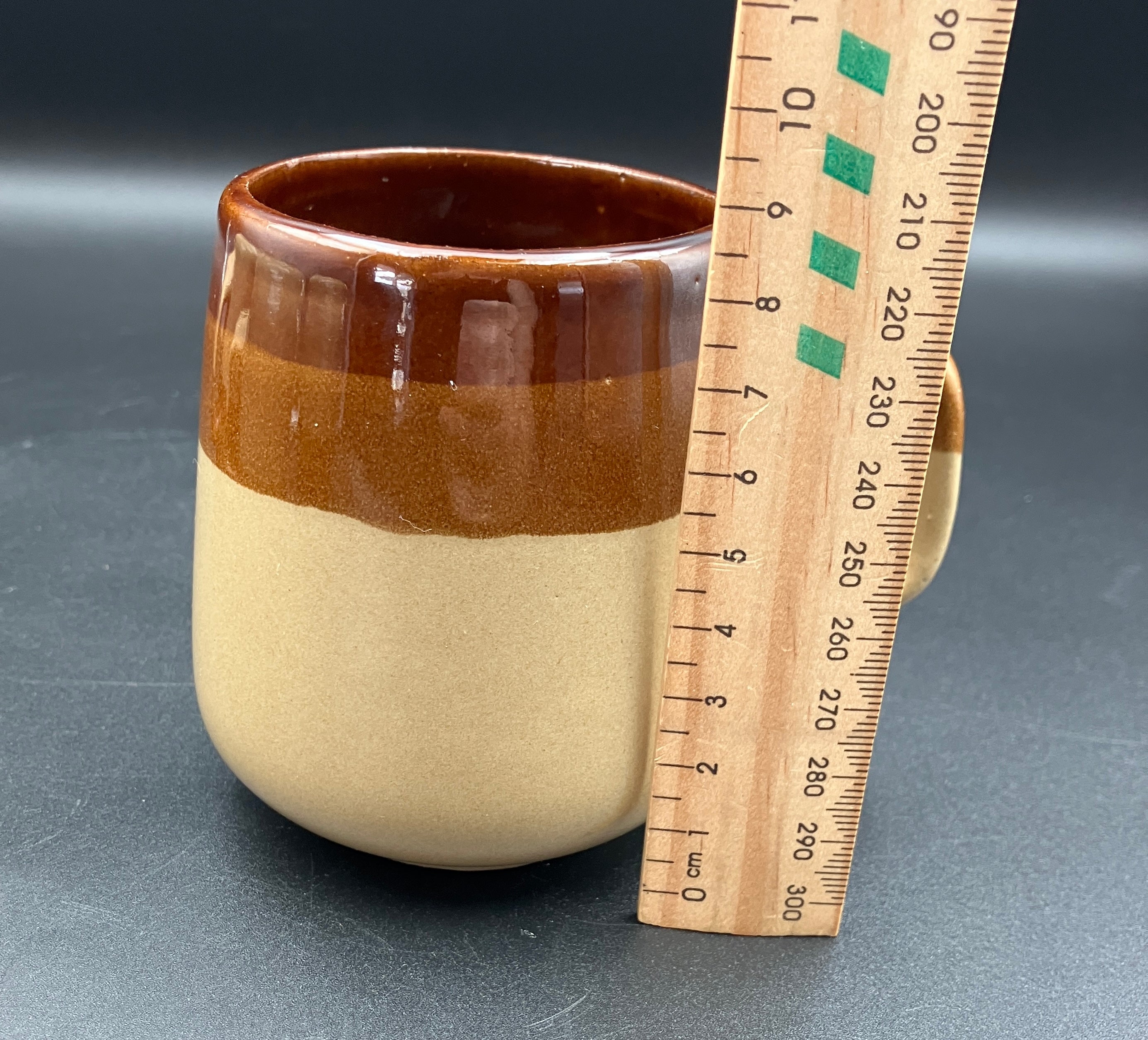 Vintage Mugs Wooden Coffee House with 6 Stoneware Mugs