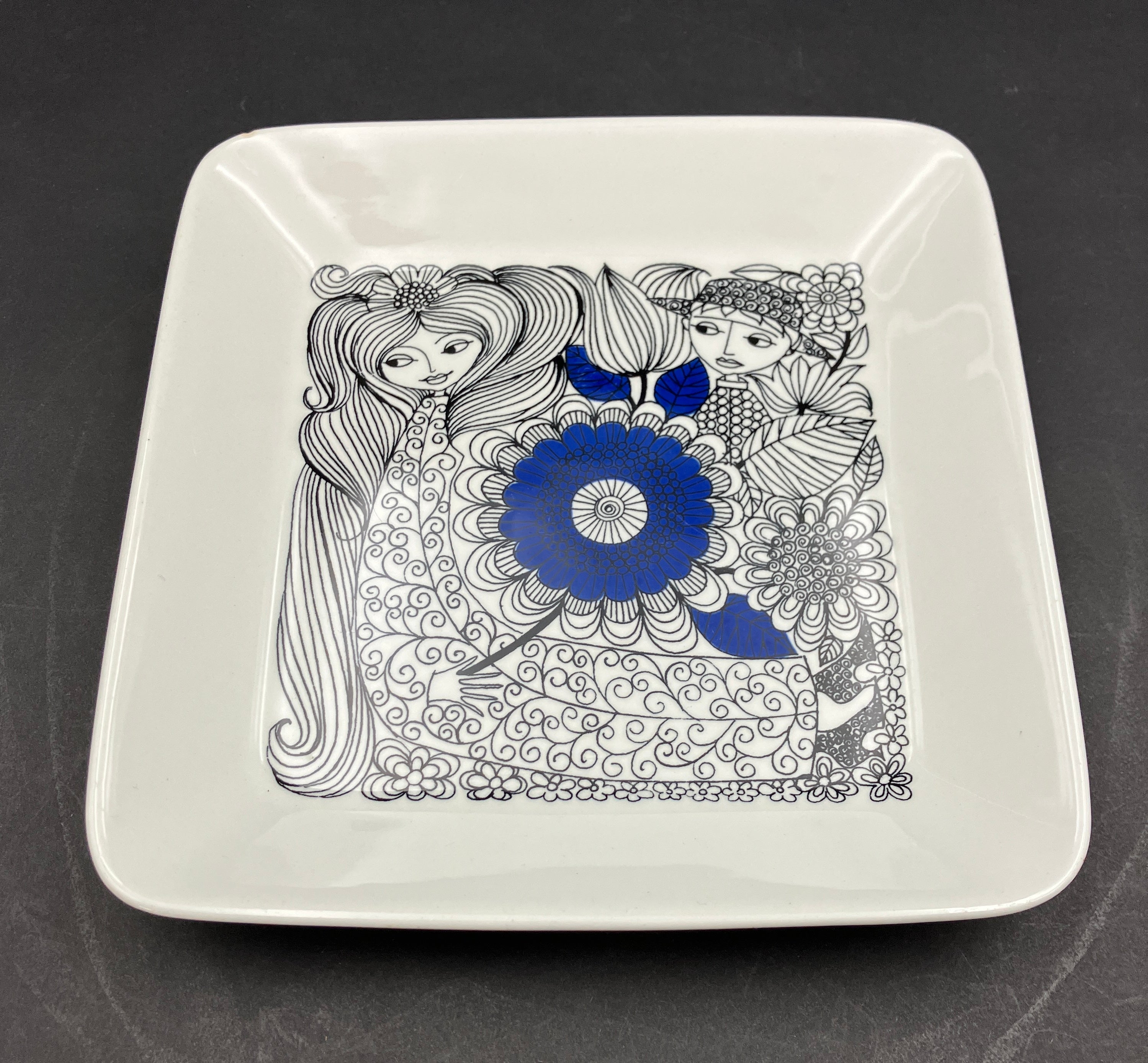 Vintage PASTORAALI ARABIA Finland by Isteri Tomula 20.5cm Square Dish Plate