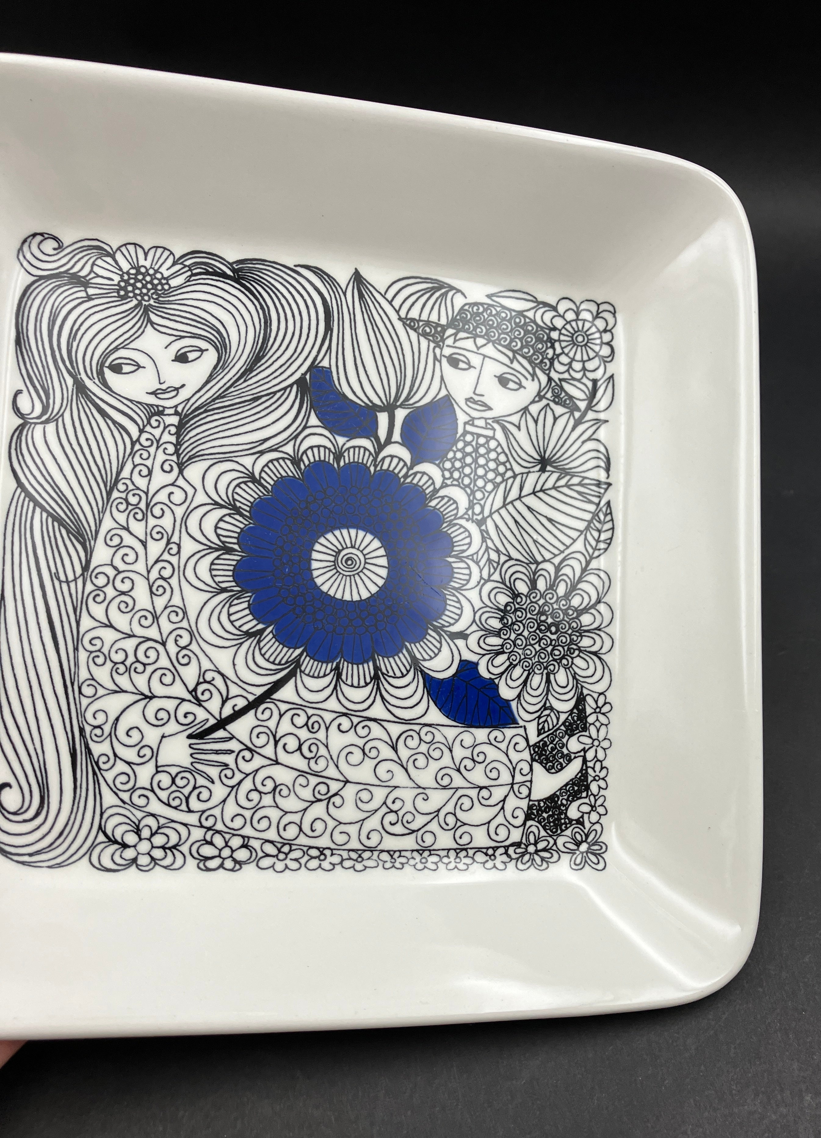 Vintage PASTORAALI ARABIA Finland by Isteri Tomula 20.5cm Square Dish Plate