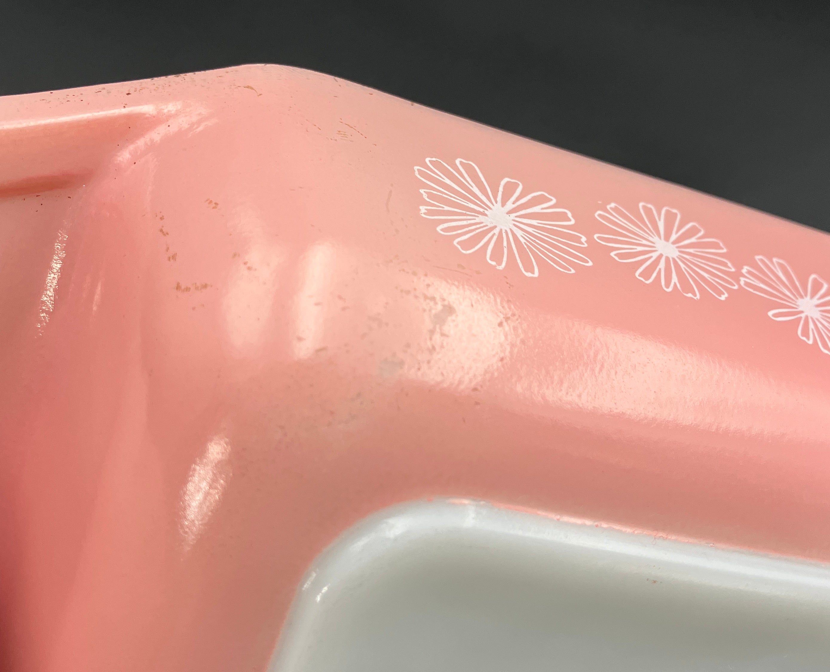 Vintage Pyrex Pink Daisy, Rectangle, Space saver design casserole dish, w/ lid