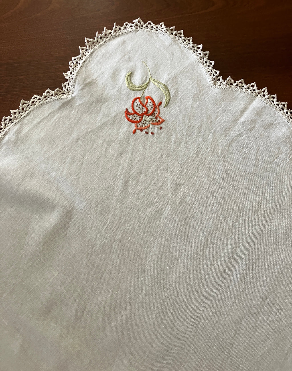Vintage Embroidered Tablecloth Lily 106cm x 106cm Table Cloth
