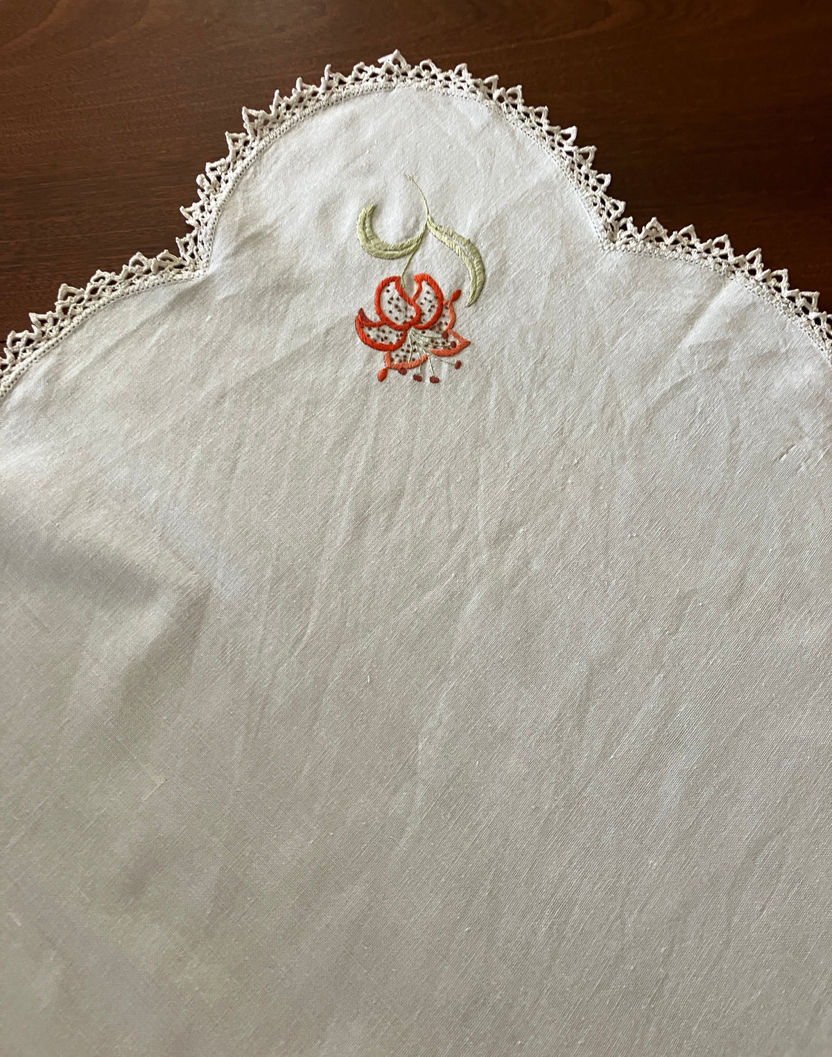 Vintage Embroidered Tablecloth Lily 106cm x 106cm Table Cloth