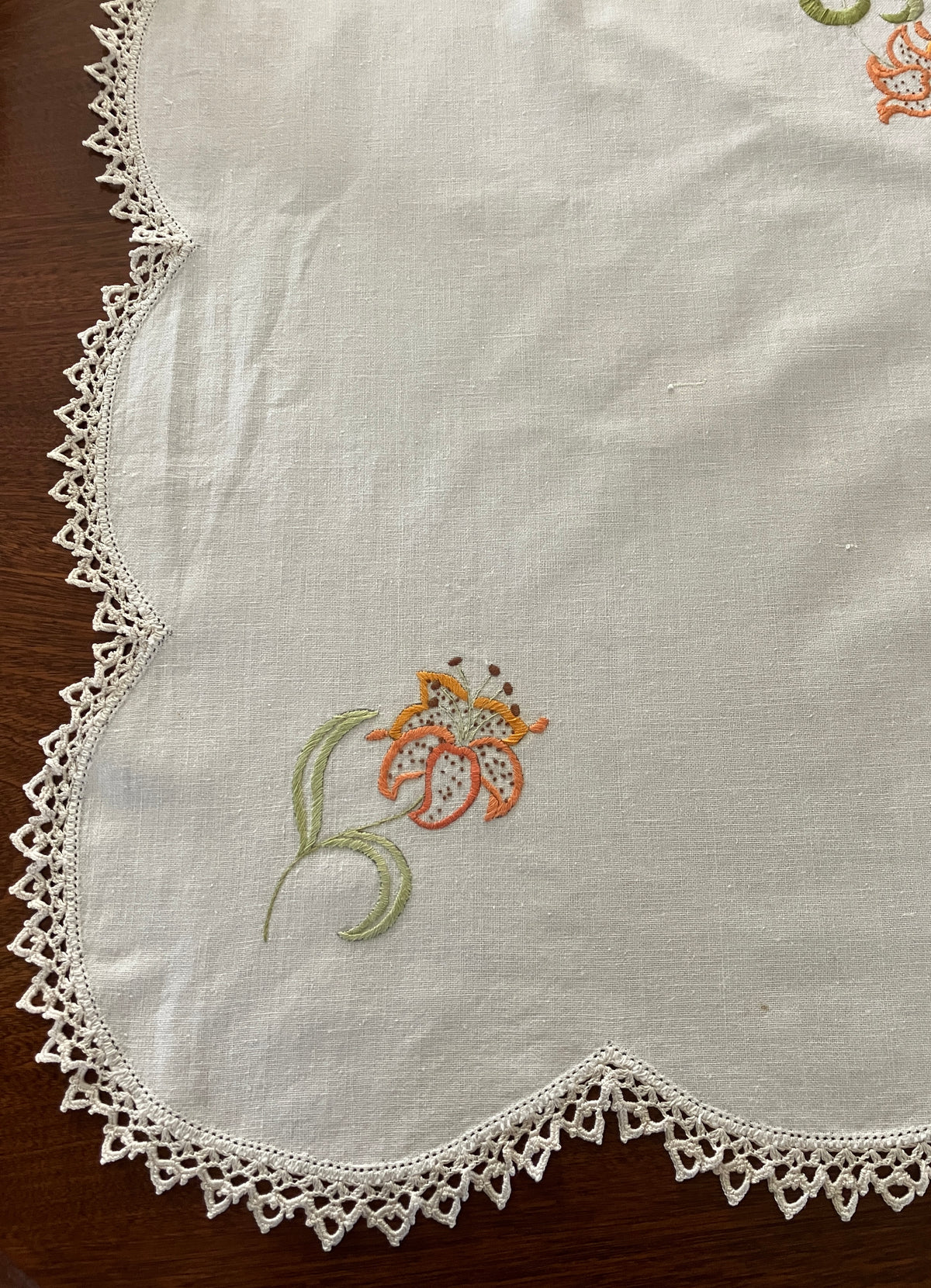 Vintage Embroidered Tablecloth Lily 106cm x 106cm Table Cloth