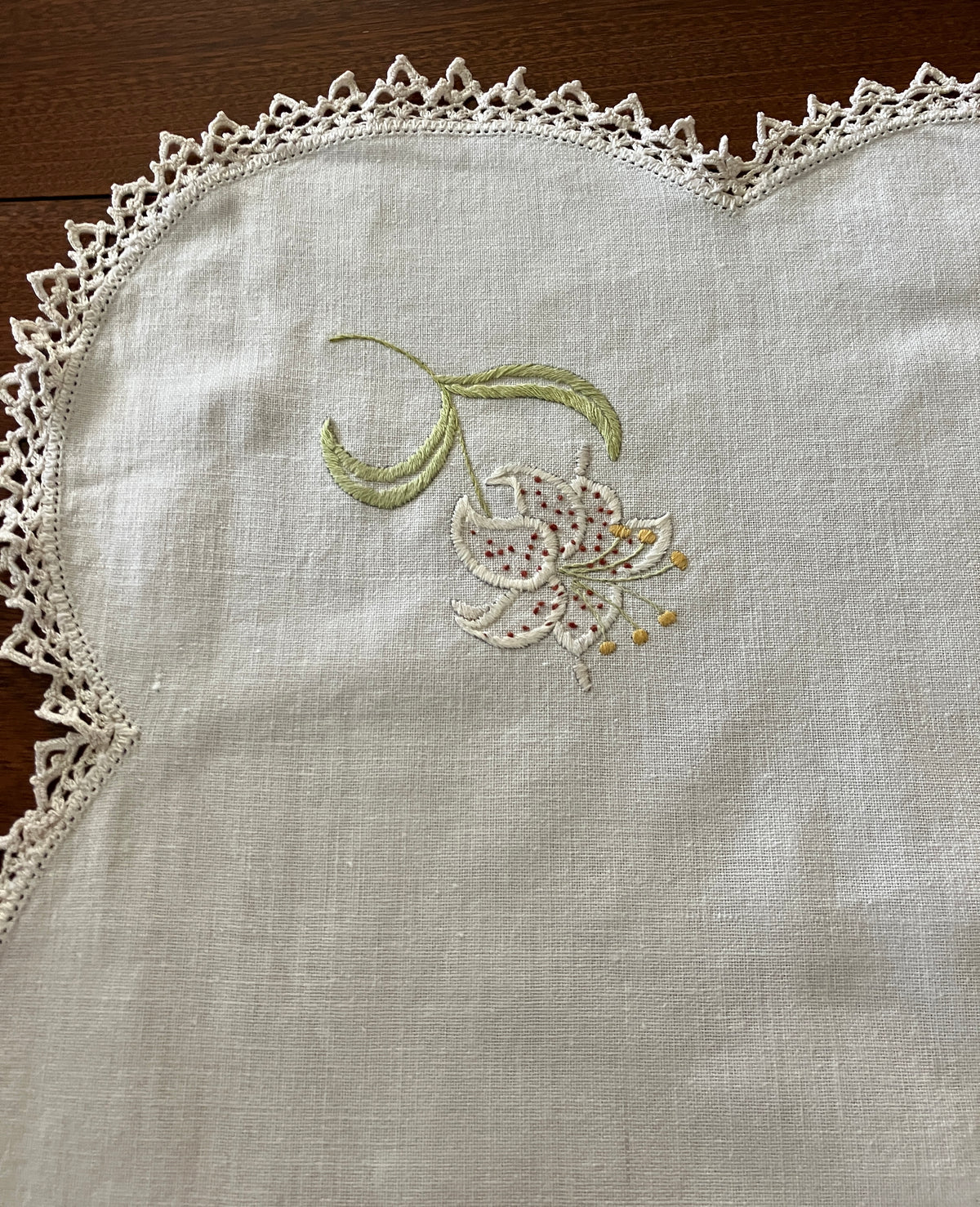 Vintage Embroidered Tablecloth Lily 106cm x 106cm Table Cloth