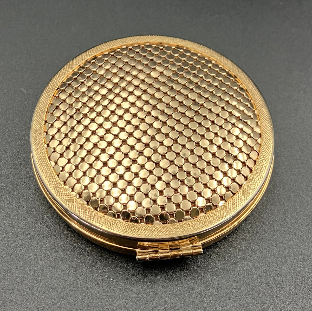 Vintage Glomesh Compact Gold