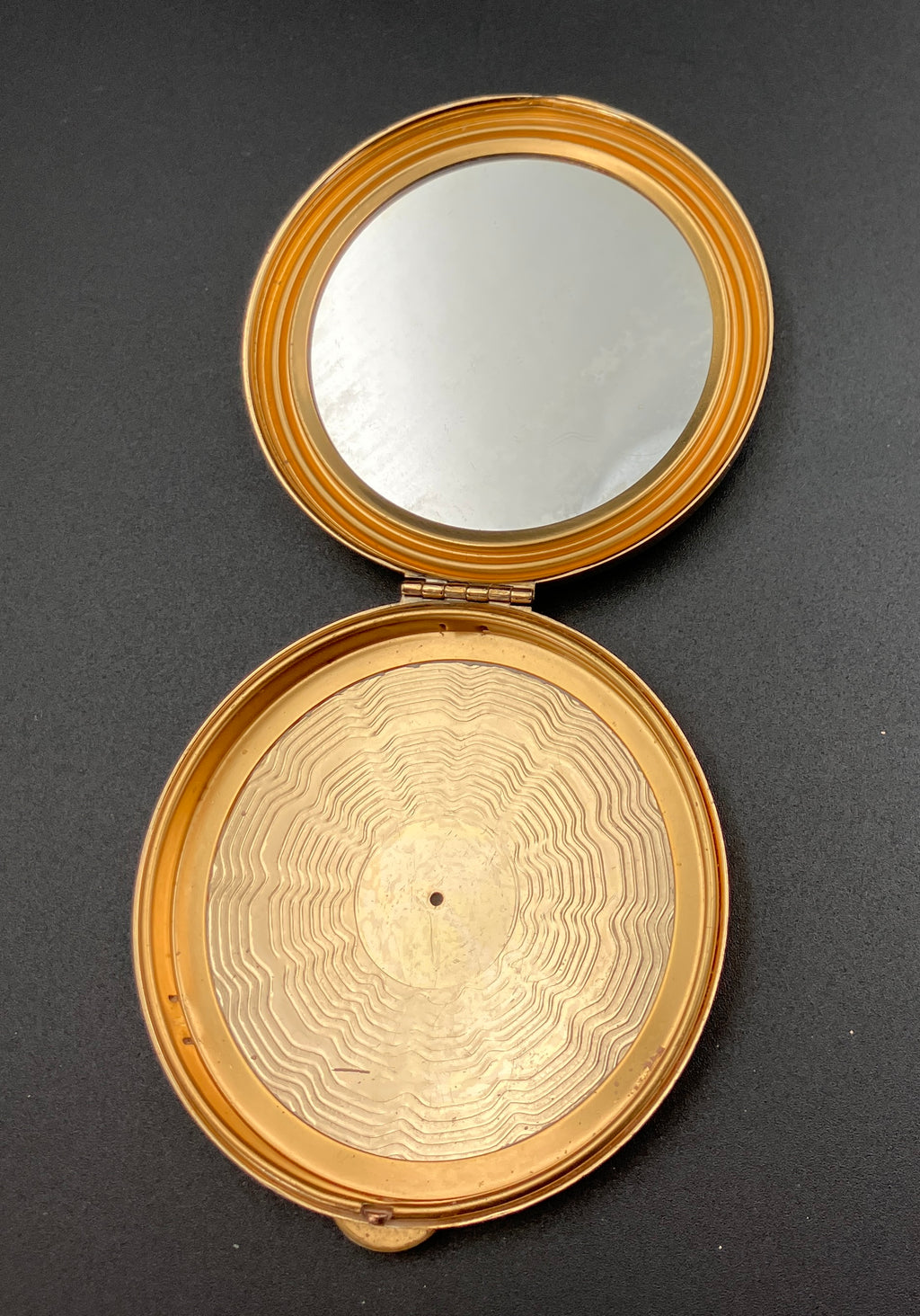 Vintage Glomesh Compact Gold