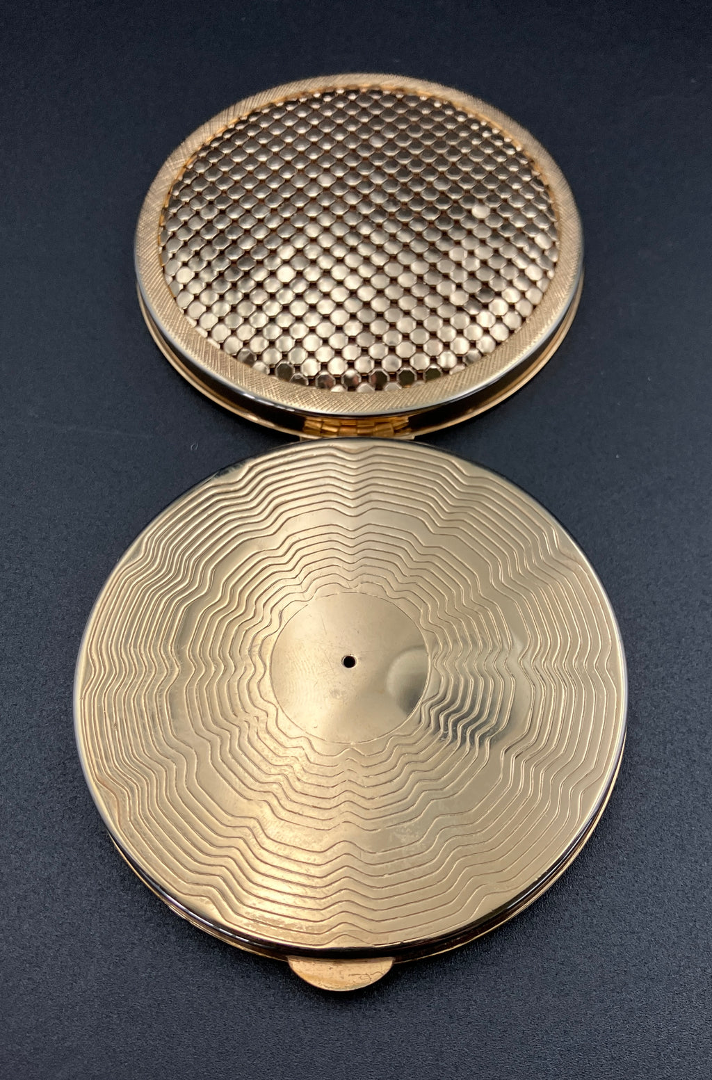 Vintage Glomesh Compact Gold