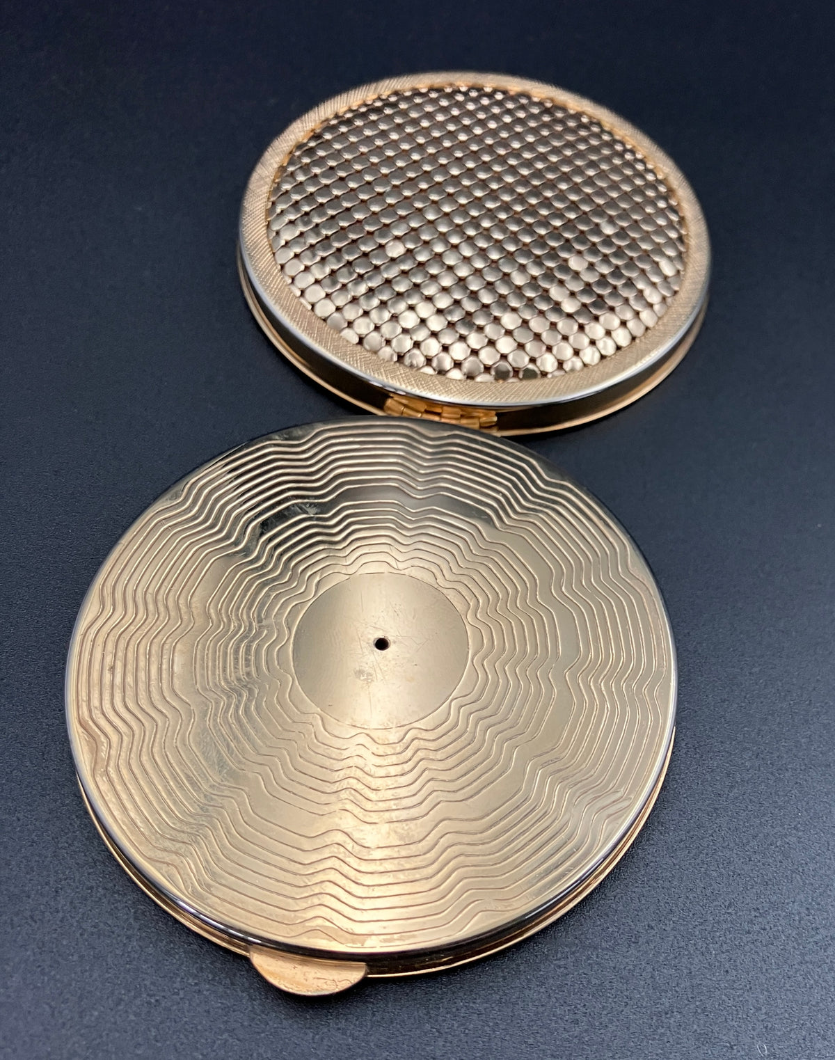 Vintage Glomesh Compact Gold
