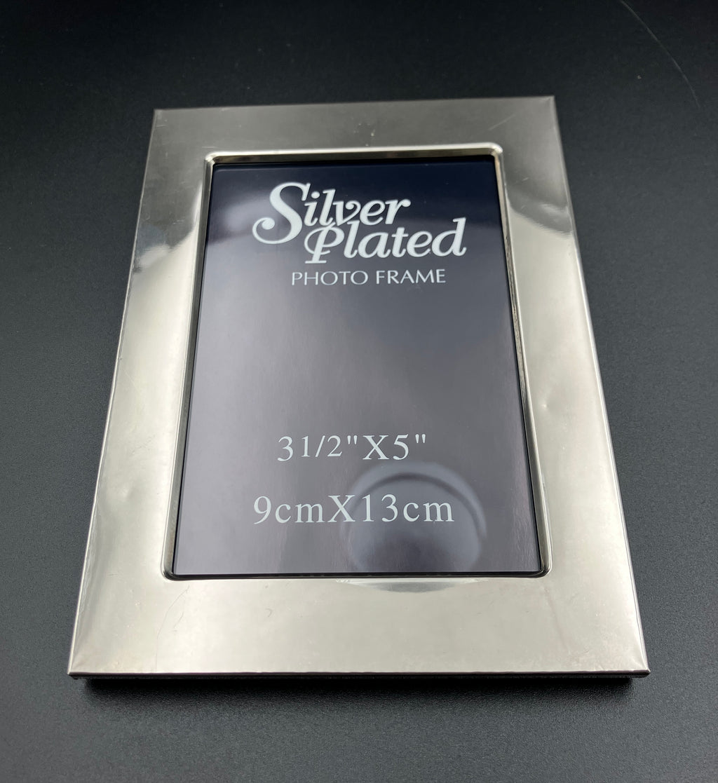 Vintage Silver Plated Photo Frame 9cm X 13cm Free Standing