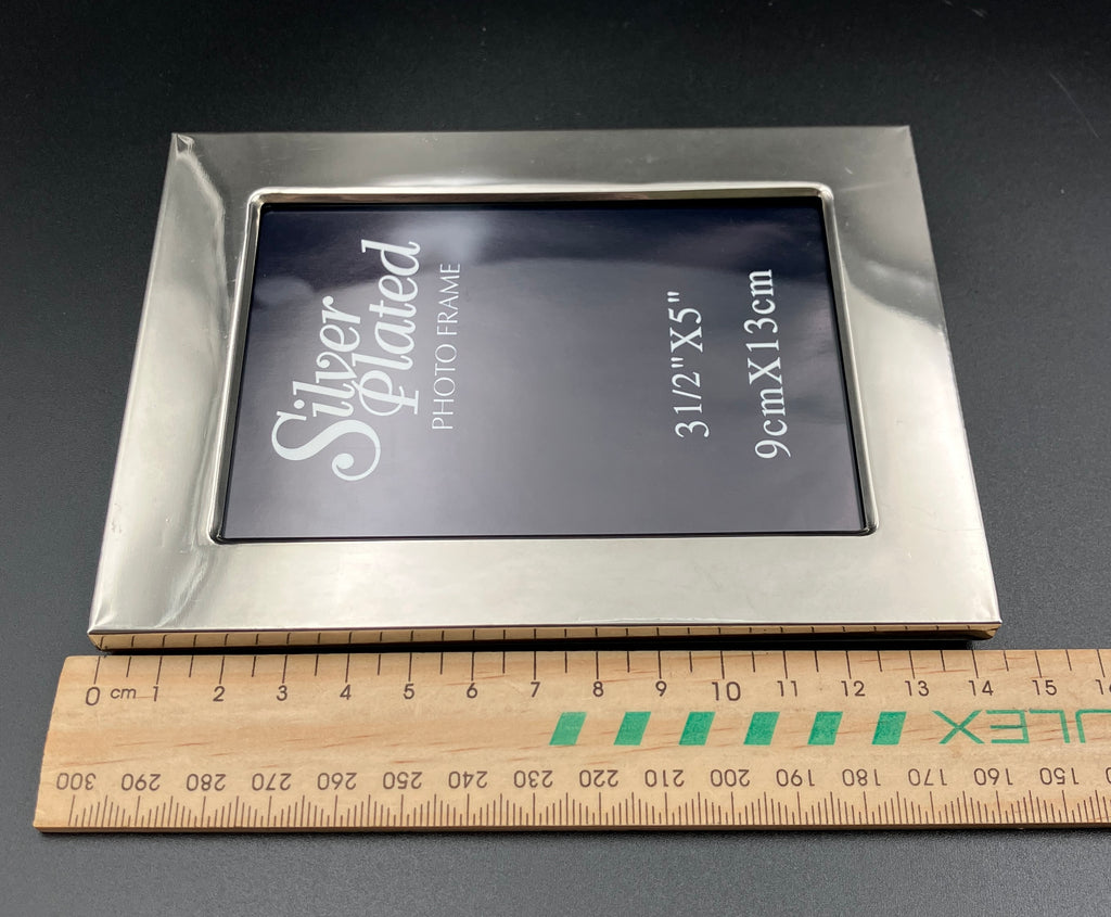 Vintage Silver Plated Photo Frame 9cm X 13cm Free Standing