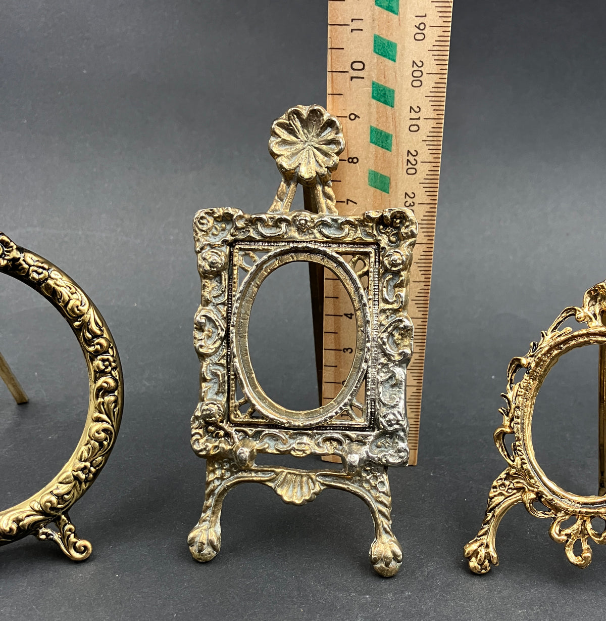 Vintage Brass Picture Frames Oval Small Victorian style with Easel Legs Lot Of 3