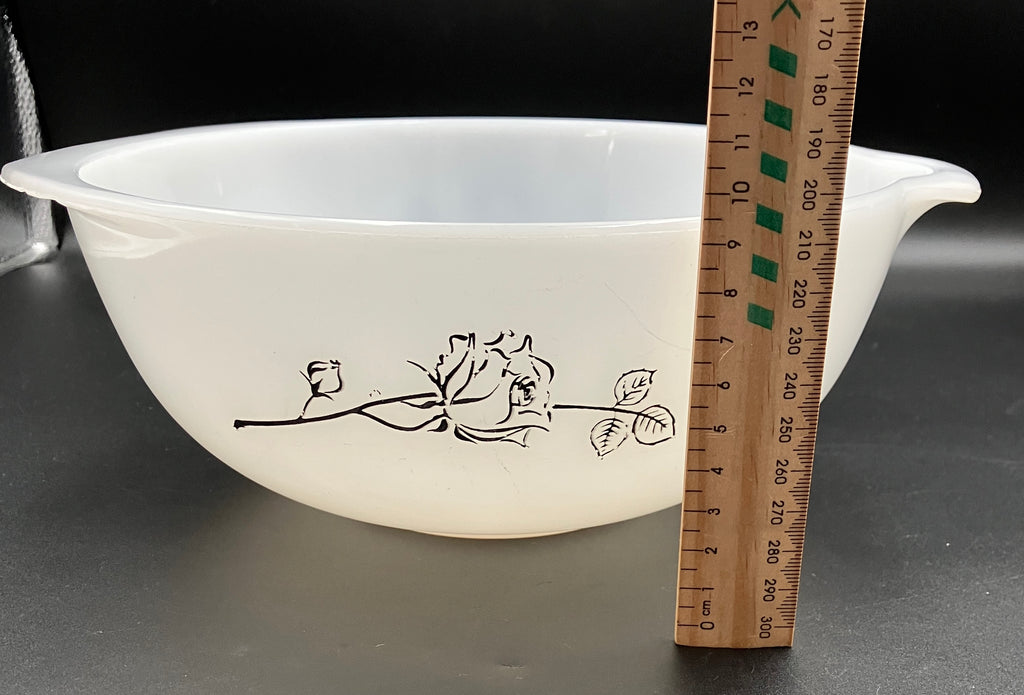 Vintage Pyrex Bowls 1961 Black Rose Pair Of Mixing Bowls 7” & 9”