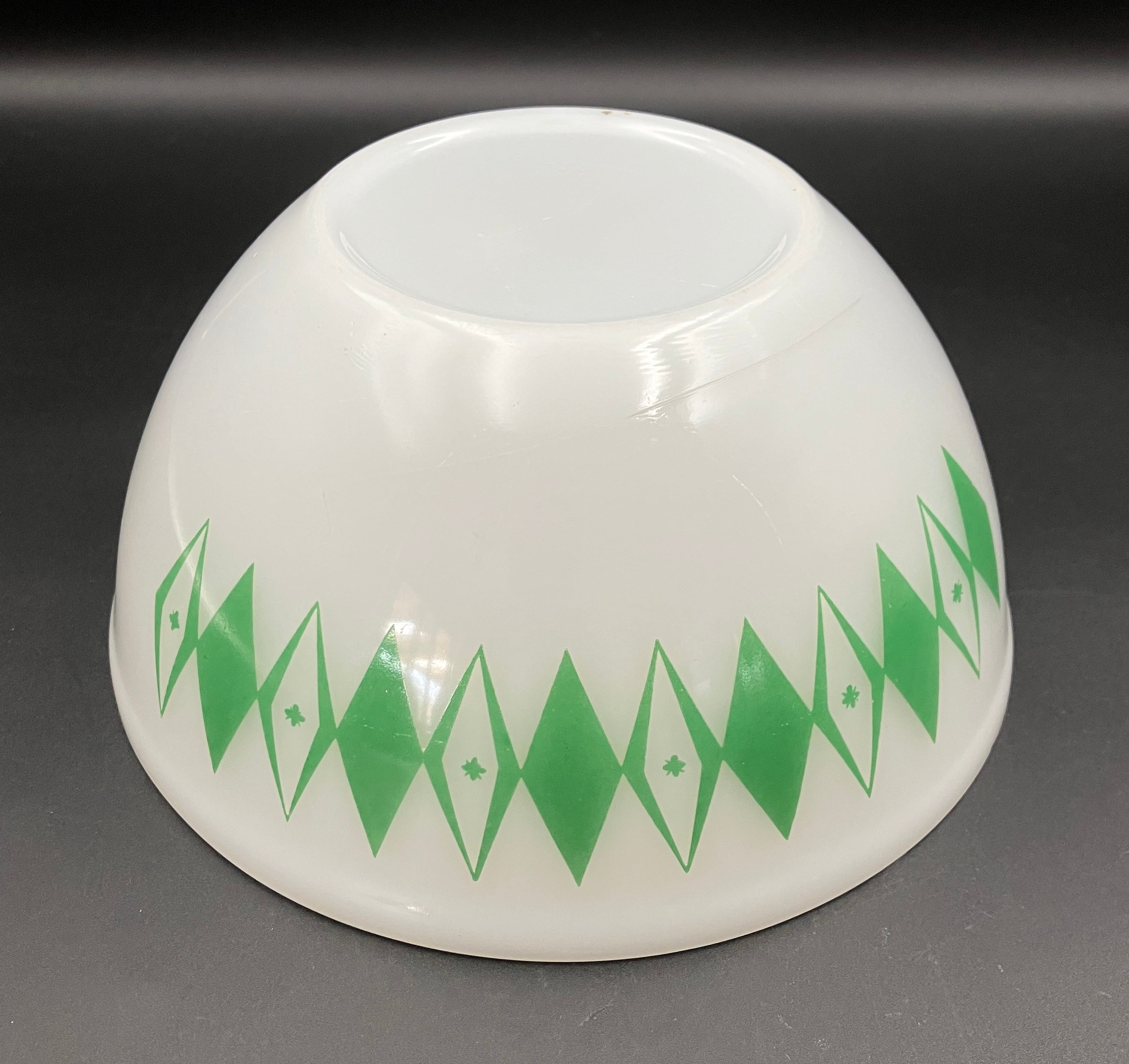 Vintage Pyrex Dotted Diamonds Green 8” Nesting Bowl Only Agree Pyrex RARE