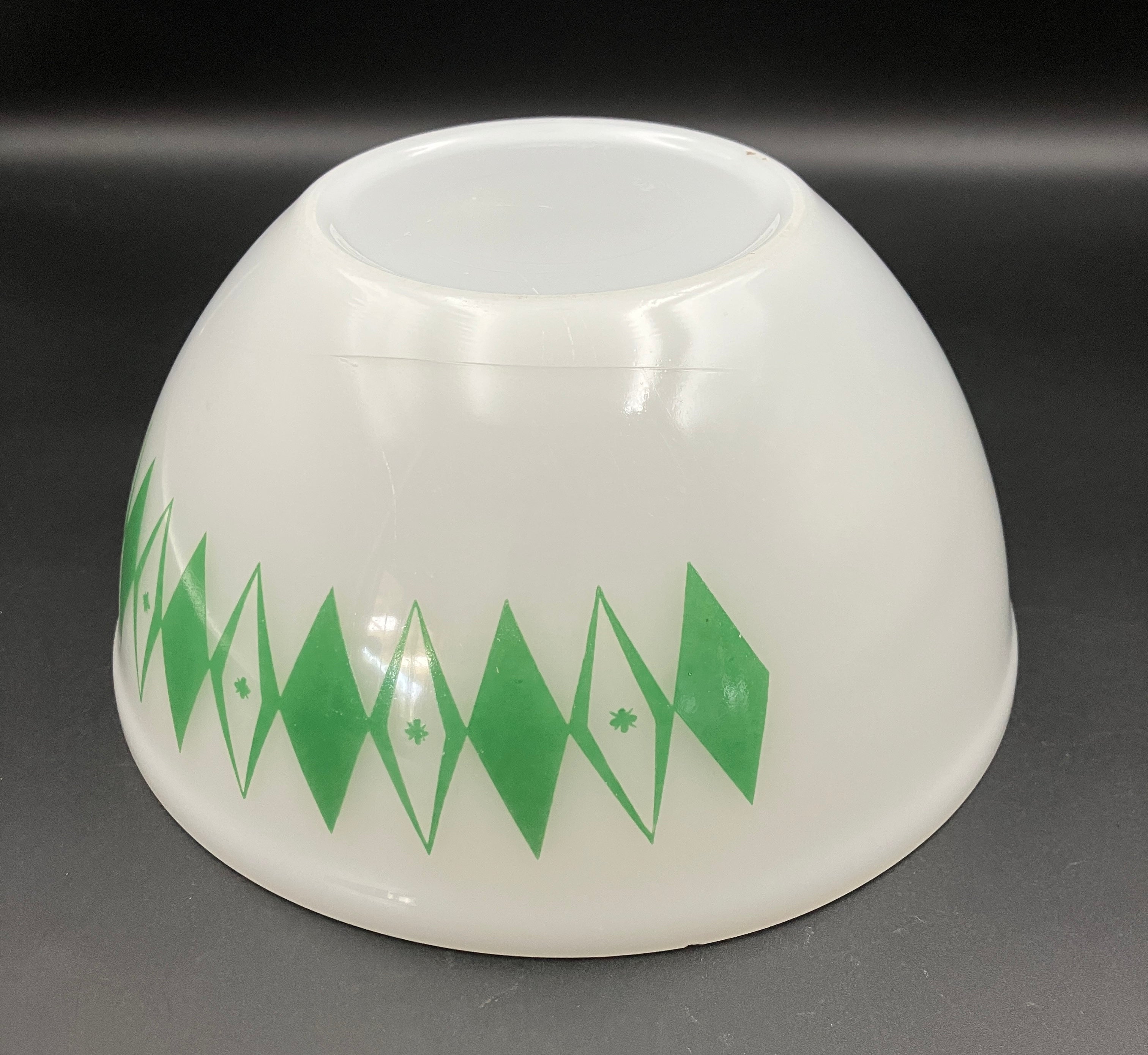 Vintage Pyrex Dotted Diamonds Green 8” Nesting Bowl Only Agree Pyrex RARE