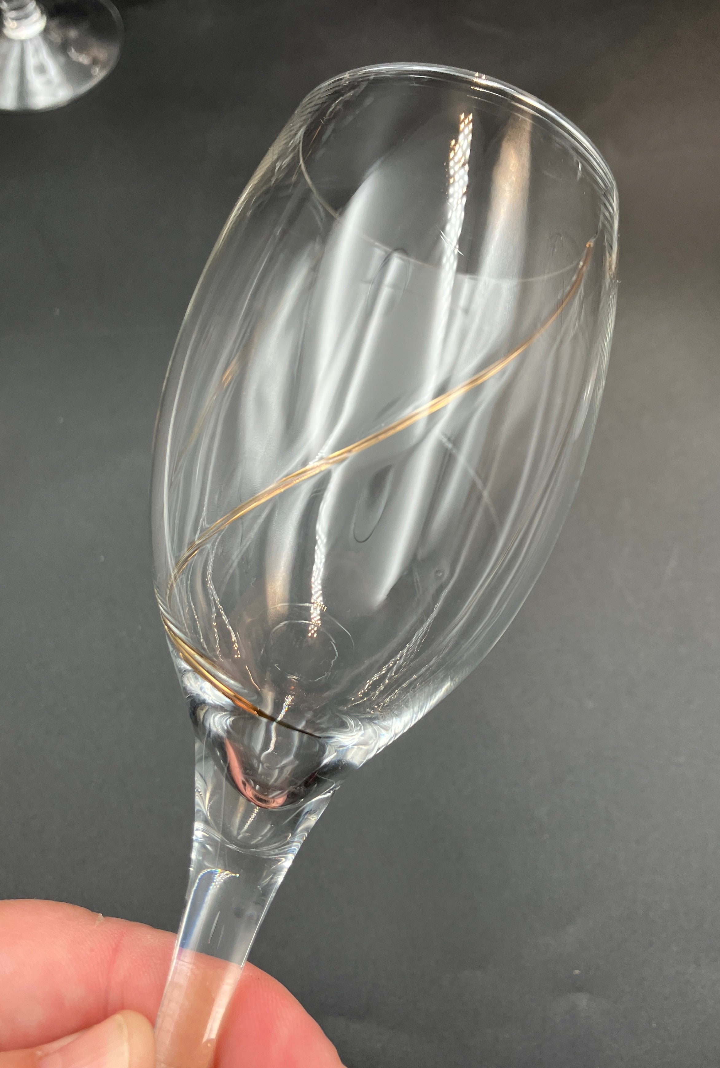 Share Kosta Boda Line Gold Wine Glasses Anna Ehrner Red And White Wine Glasses X7