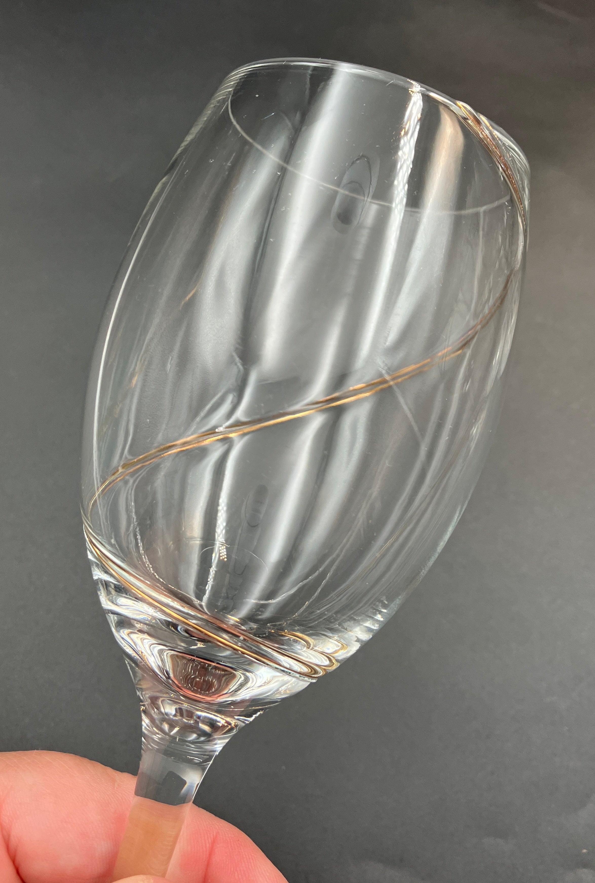 Share Kosta Boda Line Gold Wine Glasses Anna Ehrner Red And White Wine Glasses X7