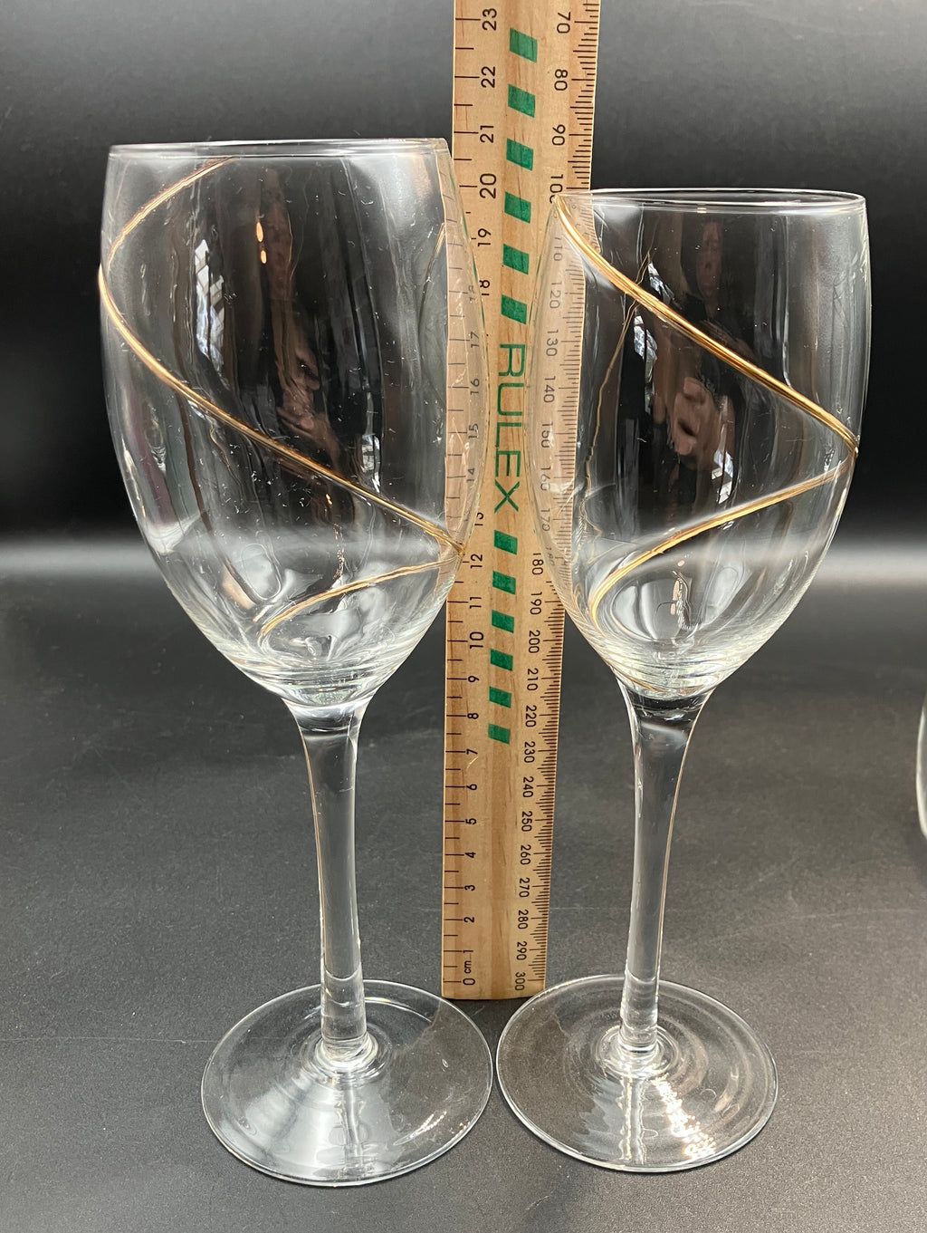Share Kosta Boda Line Gold Wine Glasses Anna Ehrner Red And White Wine Glasses X7