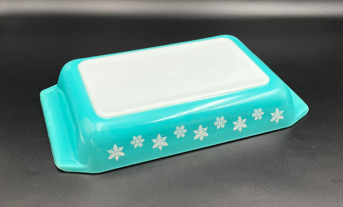Vintage Pyrex Turquoise Snowflake Rectangular Baking Dish 2161 - Please Read Description